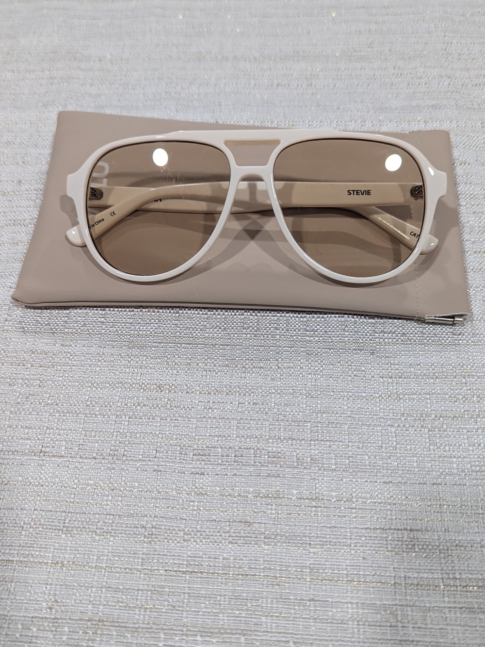 STEVIE Women's White Aviator Sunglasses - Beige Lenses